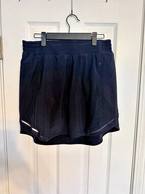 lululemon Hotty Hot High-Rise Skirt Black Size 10